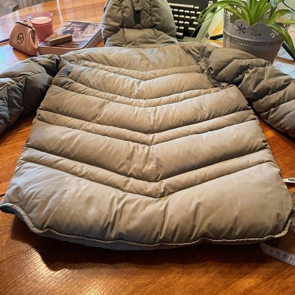 - Lands’ End Kids winter puffer jacket coat - Picture 4 of 8